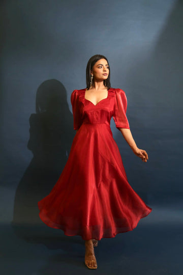 Red wine scarlet
