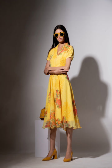 GO RETRO IN YELLOW