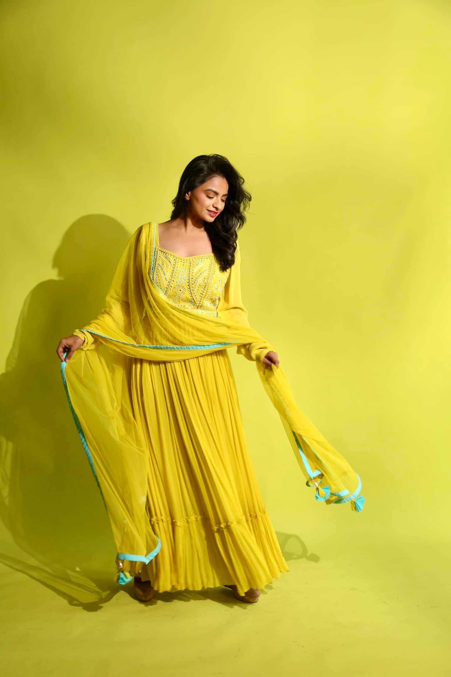 Yellow petal