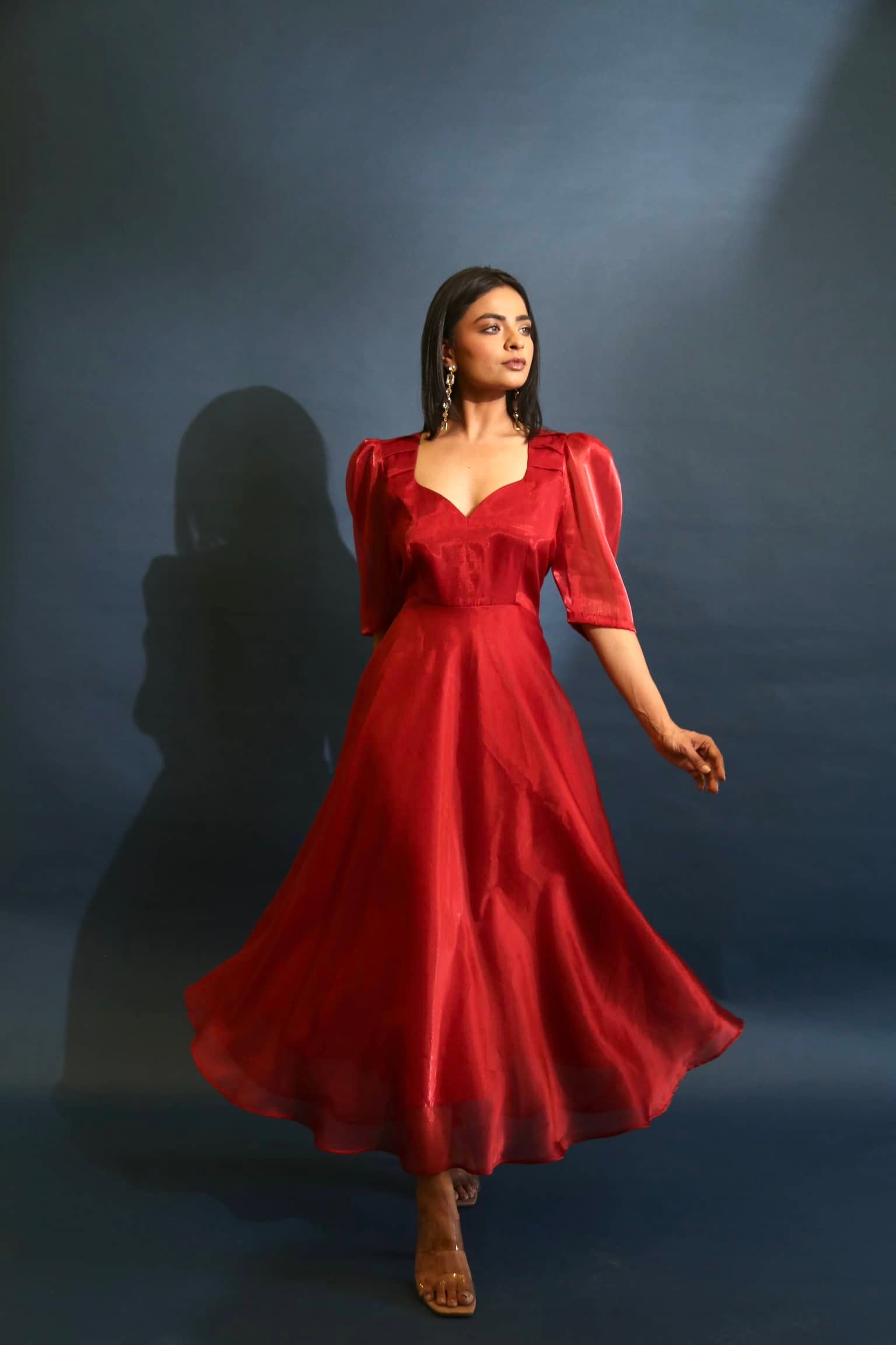 Red wine scarlet
