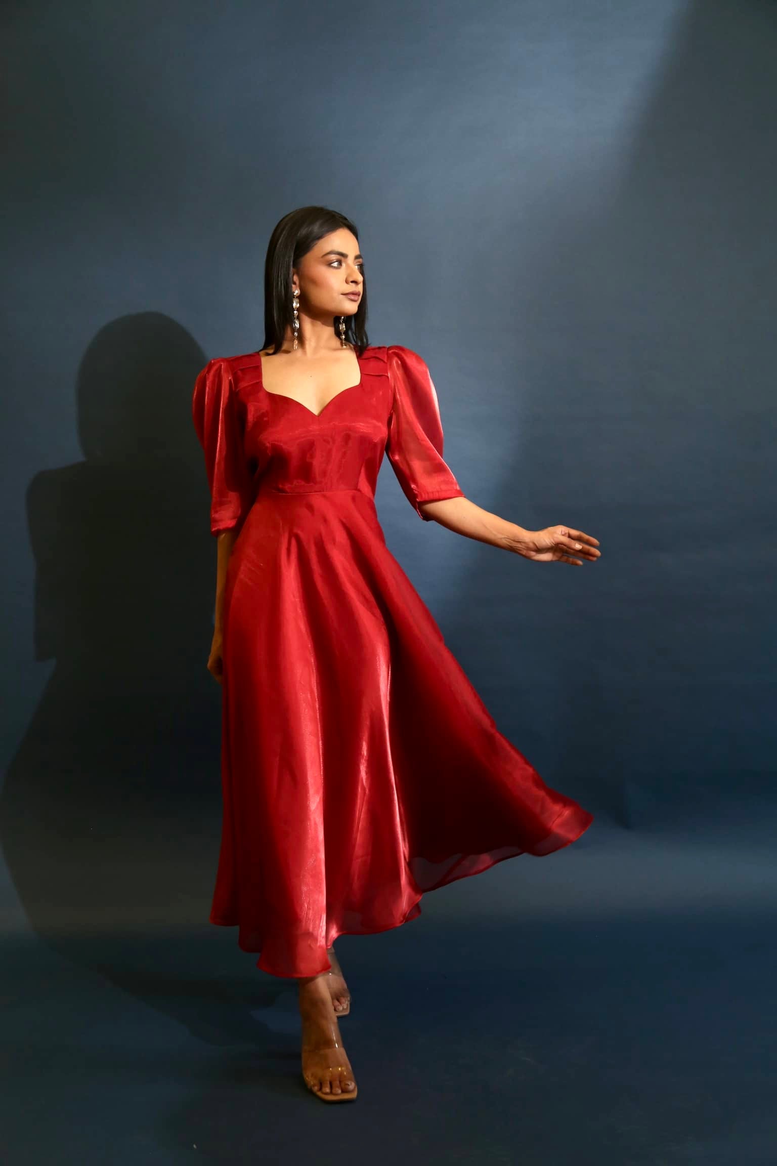 Red wine scarlet